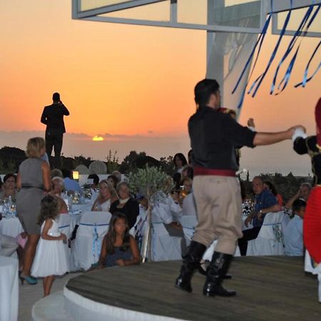 Reveli Estate Villa Kalathas Rum bild